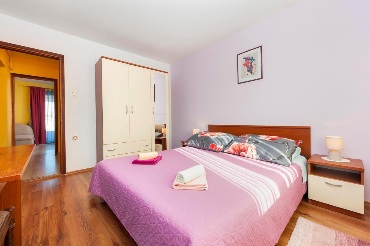 Apartments Adria Rovinj Buitenkant foto