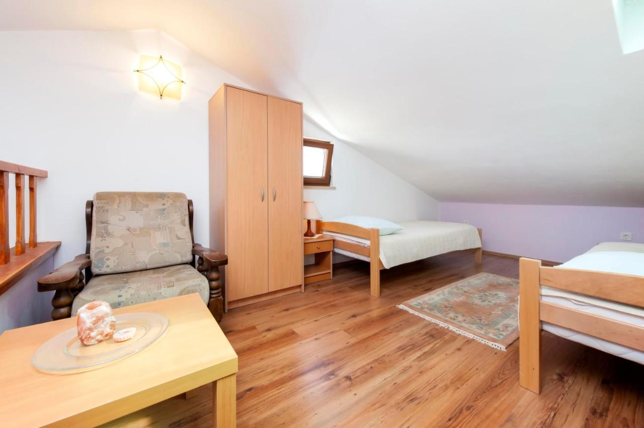 Apartments Adria Rovinj Buitenkant foto